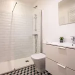 24mal1073-marvellous 2br Flat Near Sagrada Familia