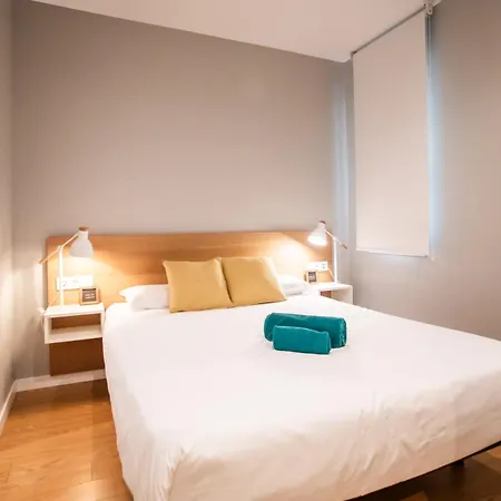 24mal1073-marvellous 2br Flat Near Sagrada Familia *